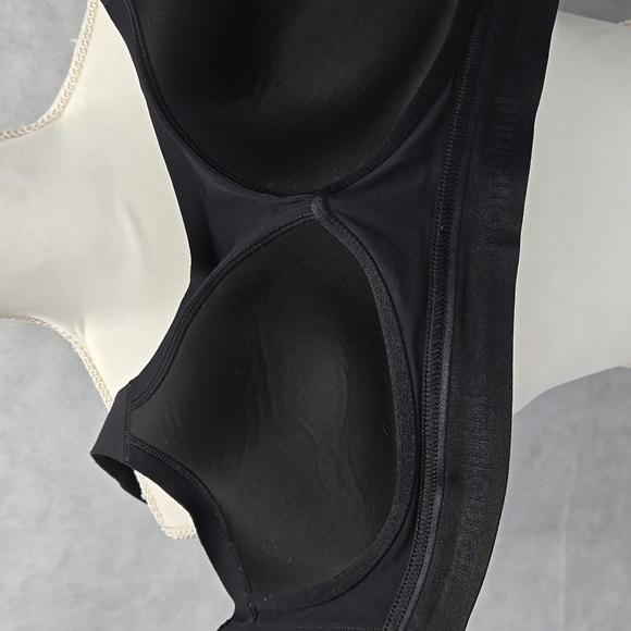 Lululemon sports bra - Picture 5 of 5